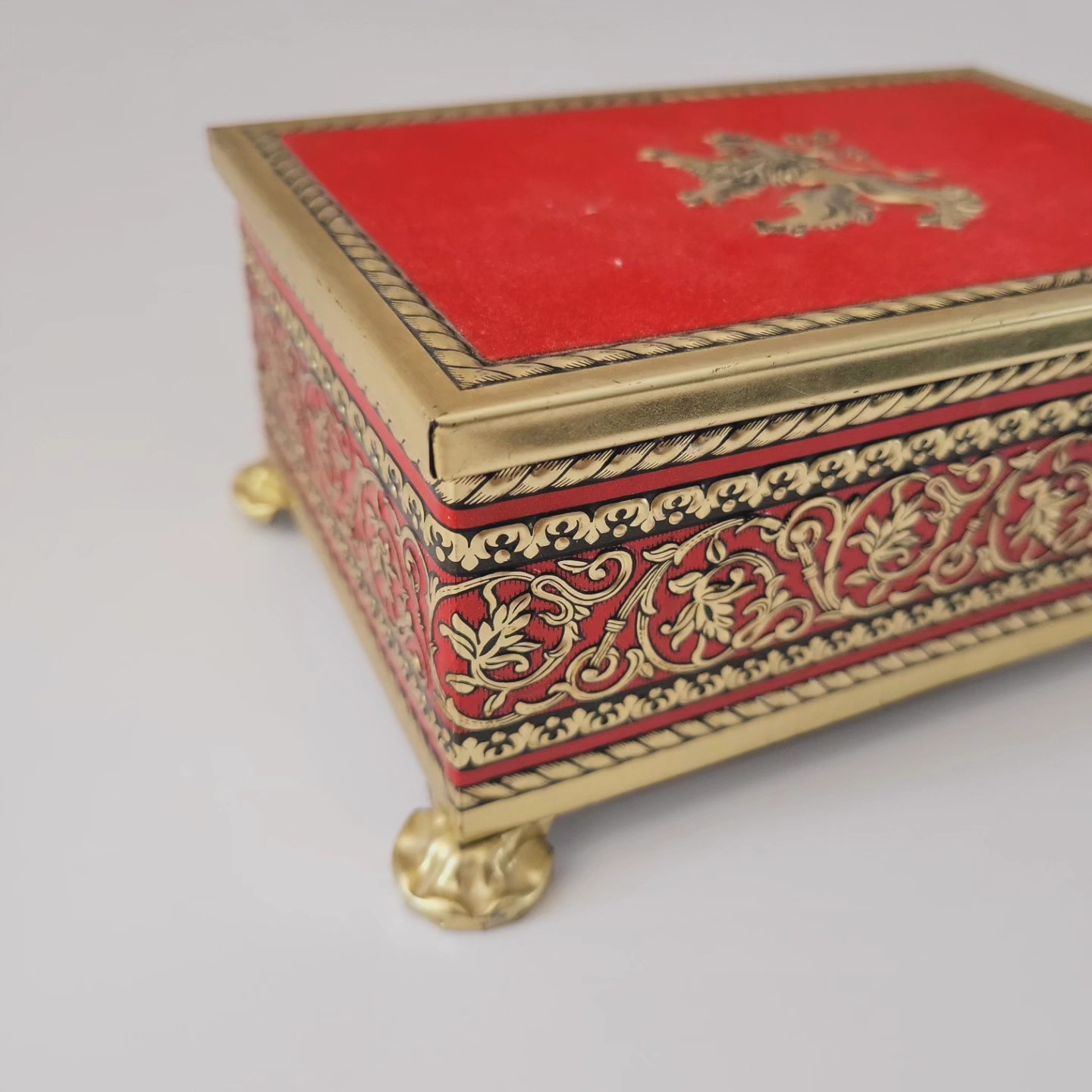 Vintage Blue Bird Confectionary Footed Box — view 2