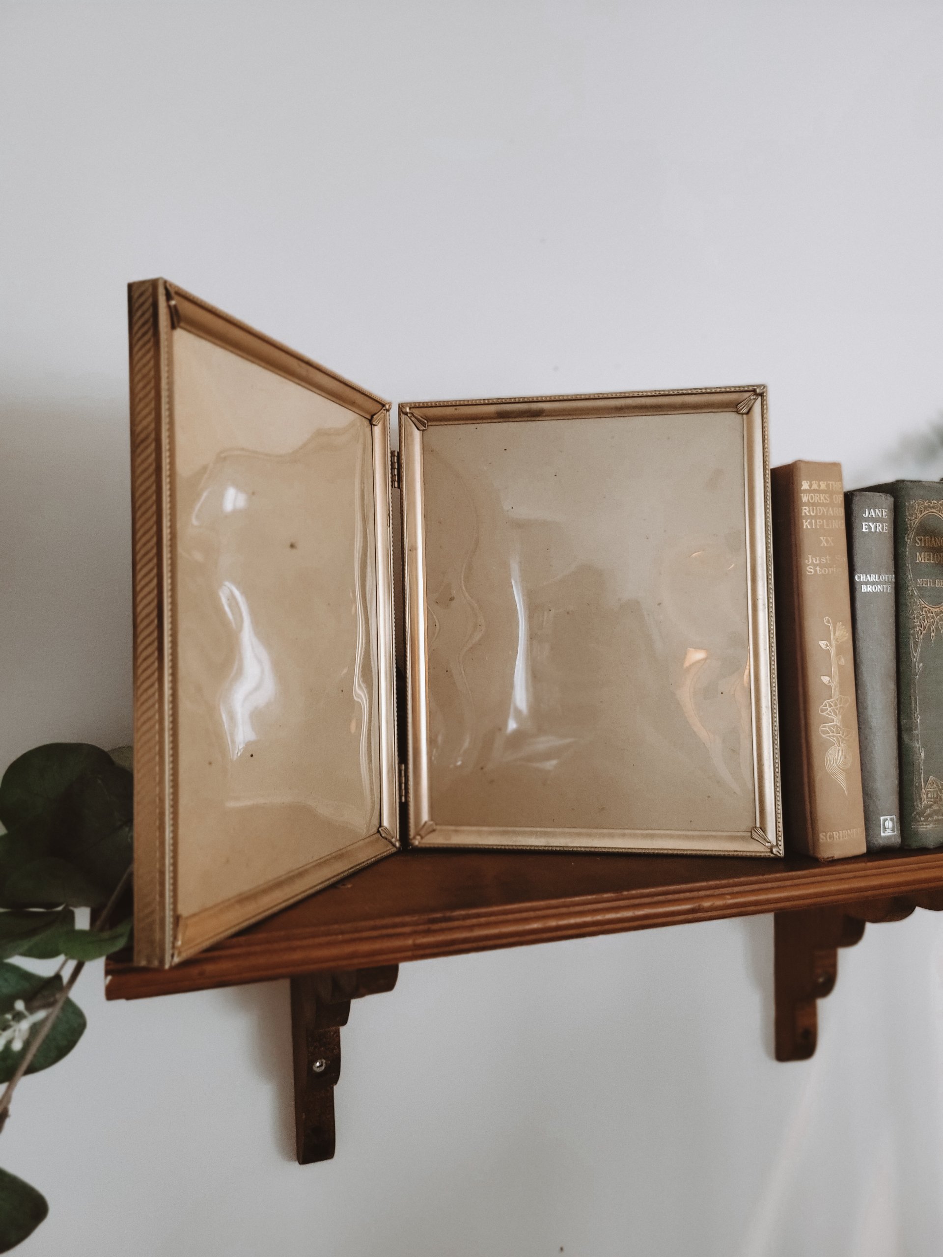 Vintage Bifold Photo Frame