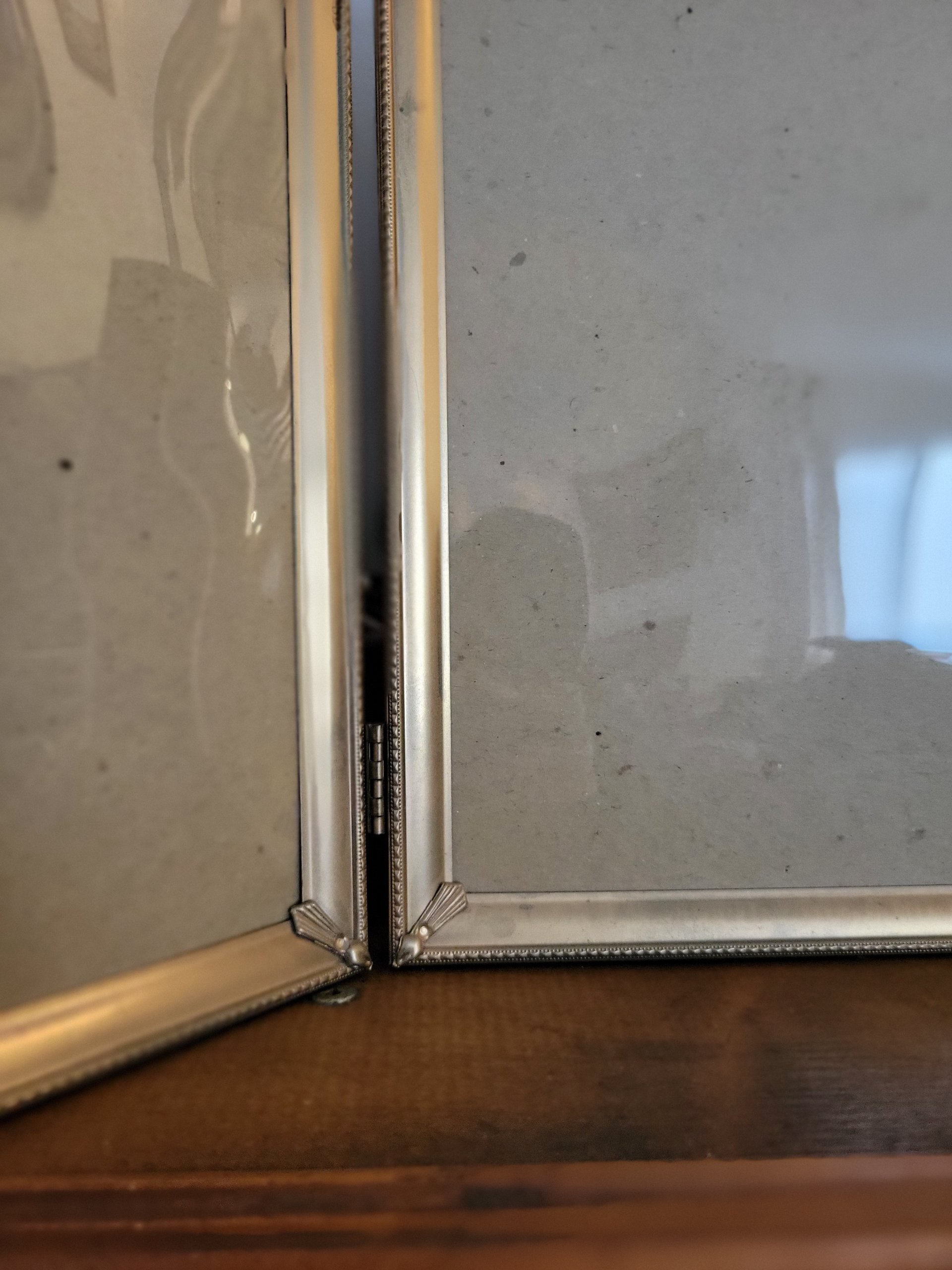 Vintage Bifold Photo Frame — view 3