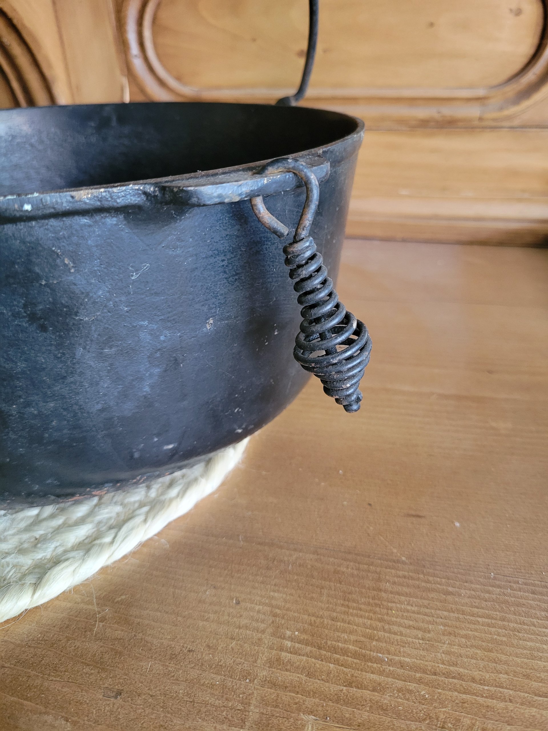 Cast Iron Pot — view 3