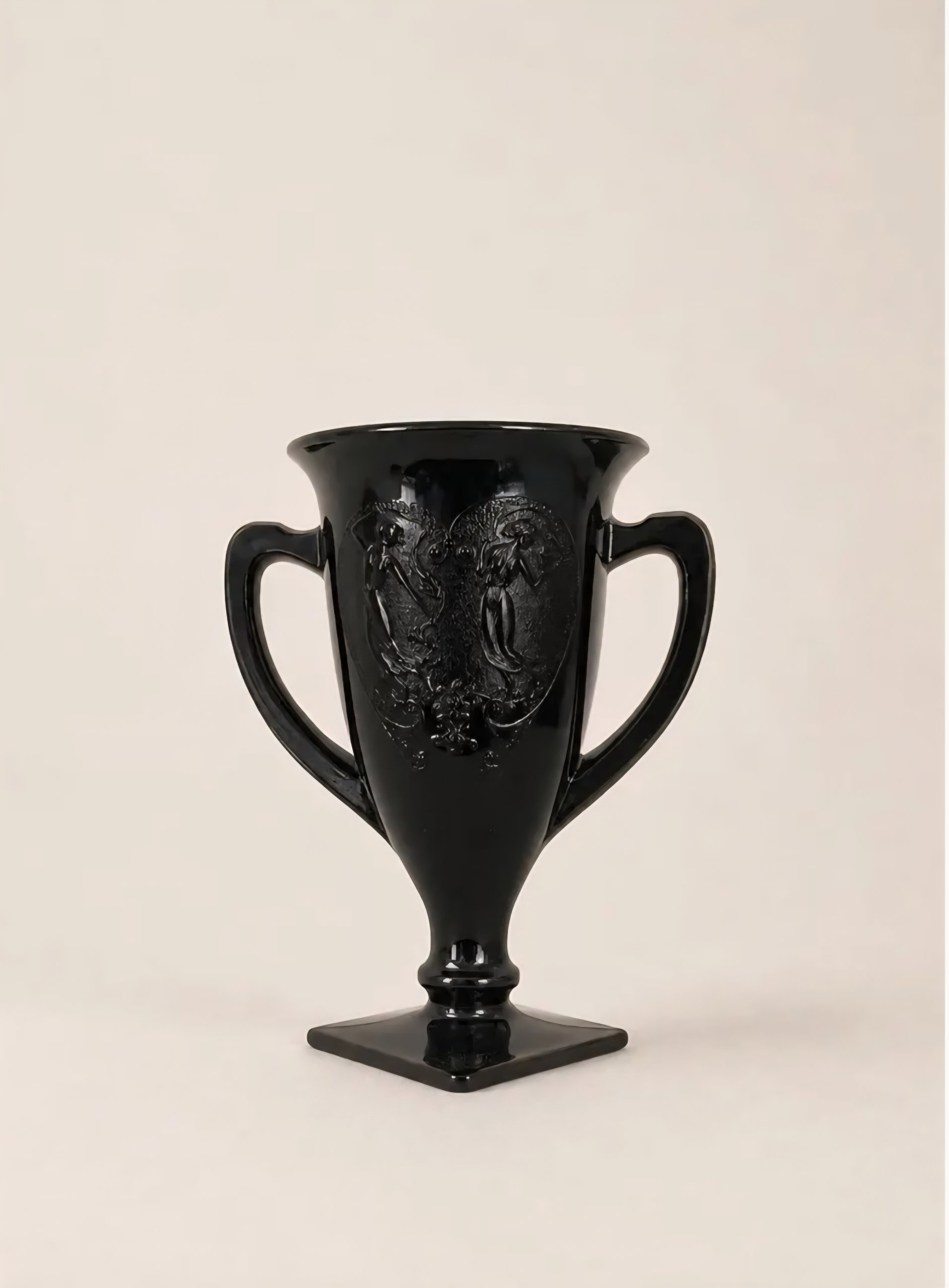 Vintage L.E. Smith Black Amethyst Trophy Vase