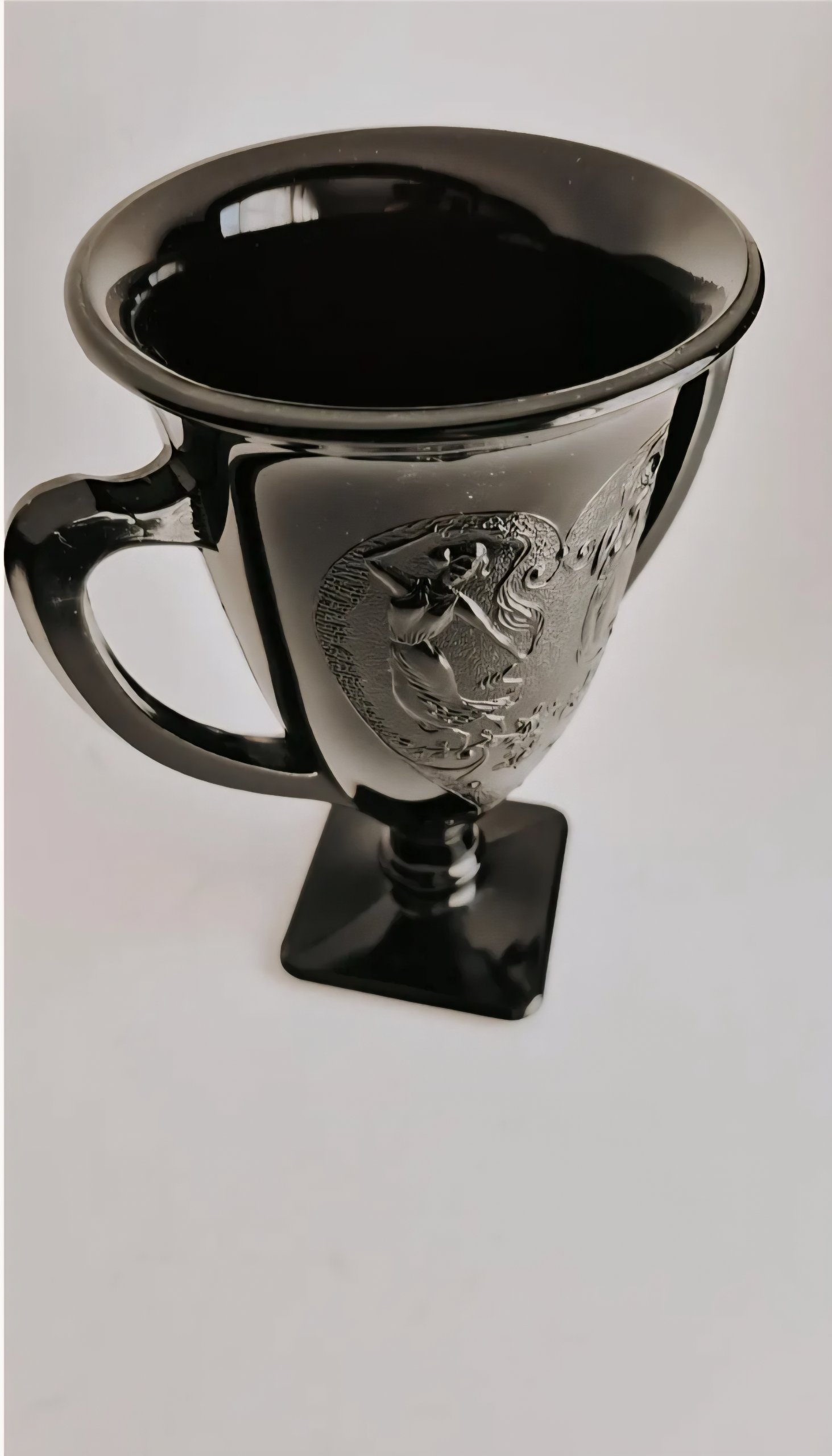 Vintage L.E. Smith Black Amethyst Trophy Vase — view 2