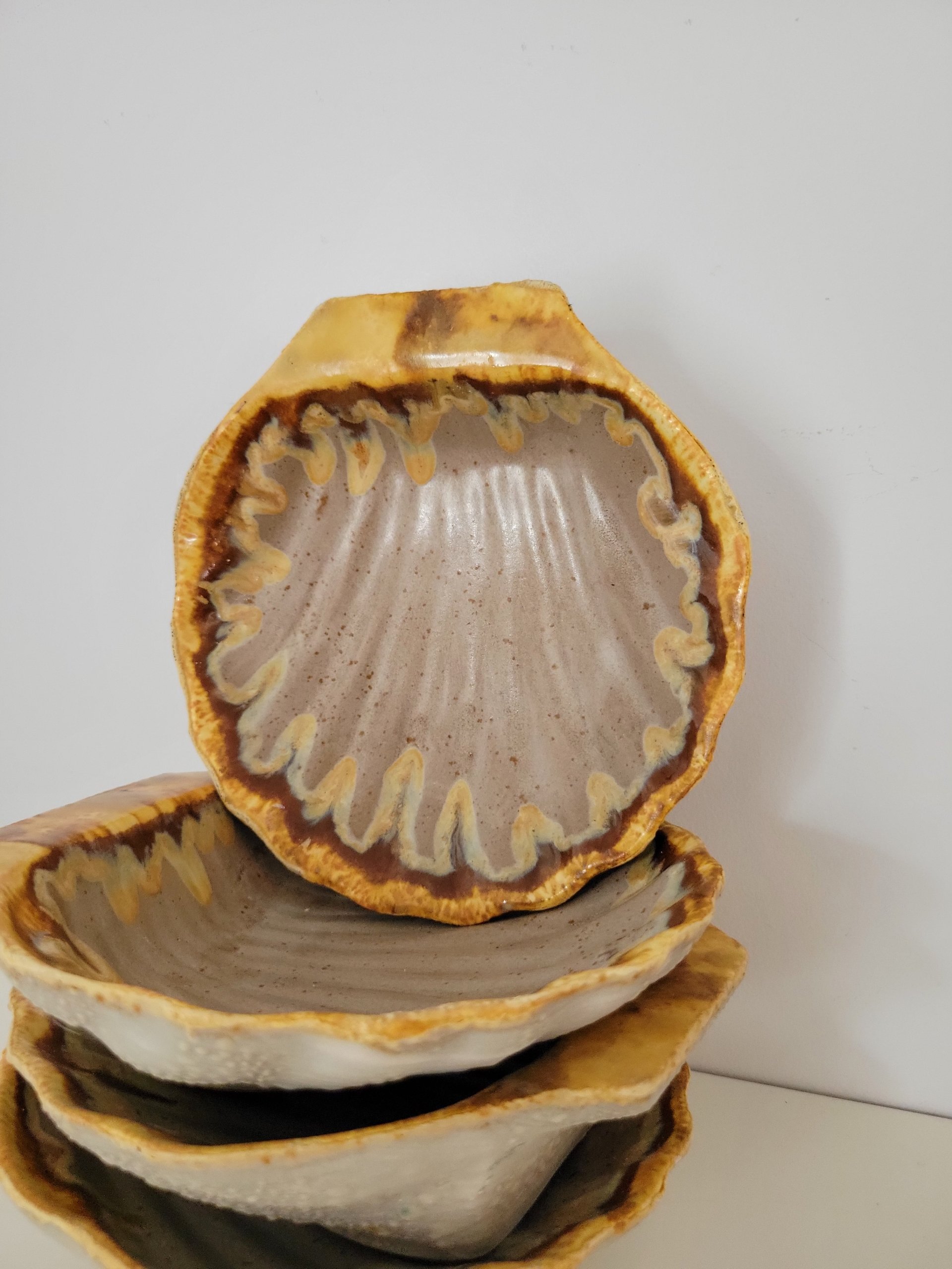 Vintage Pottery Dishes | Set of 4 — view 3