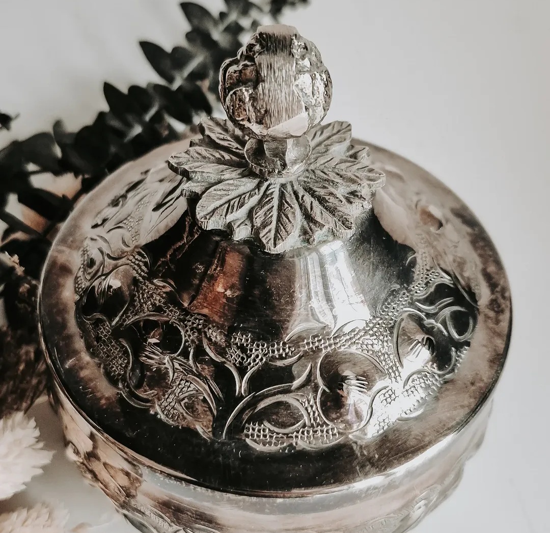 Silor Silver-Plated Lidded Bowl — view 2