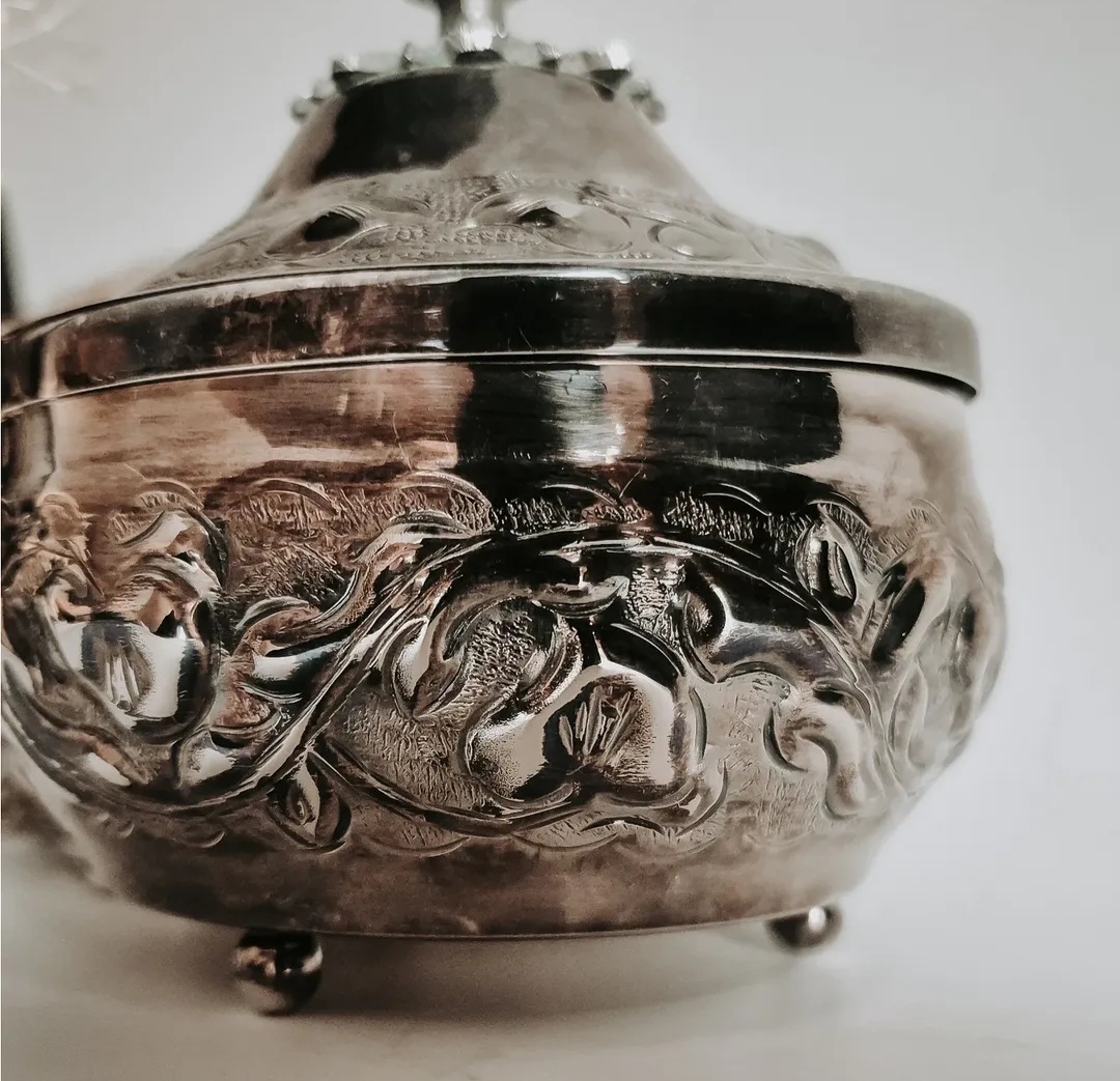 Silor Silver-Plated Lidded Bowl — view 3