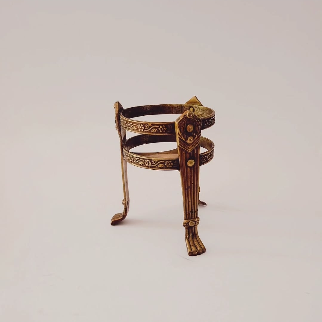 Vintage Andrea by Sadek Brass Claw Foot Plant Stand