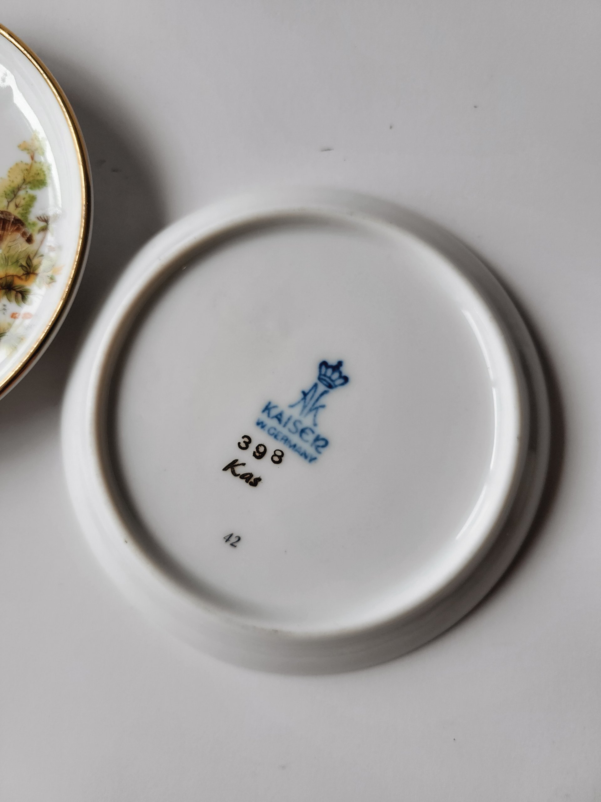 Pair of Game Bird Plates — view 4