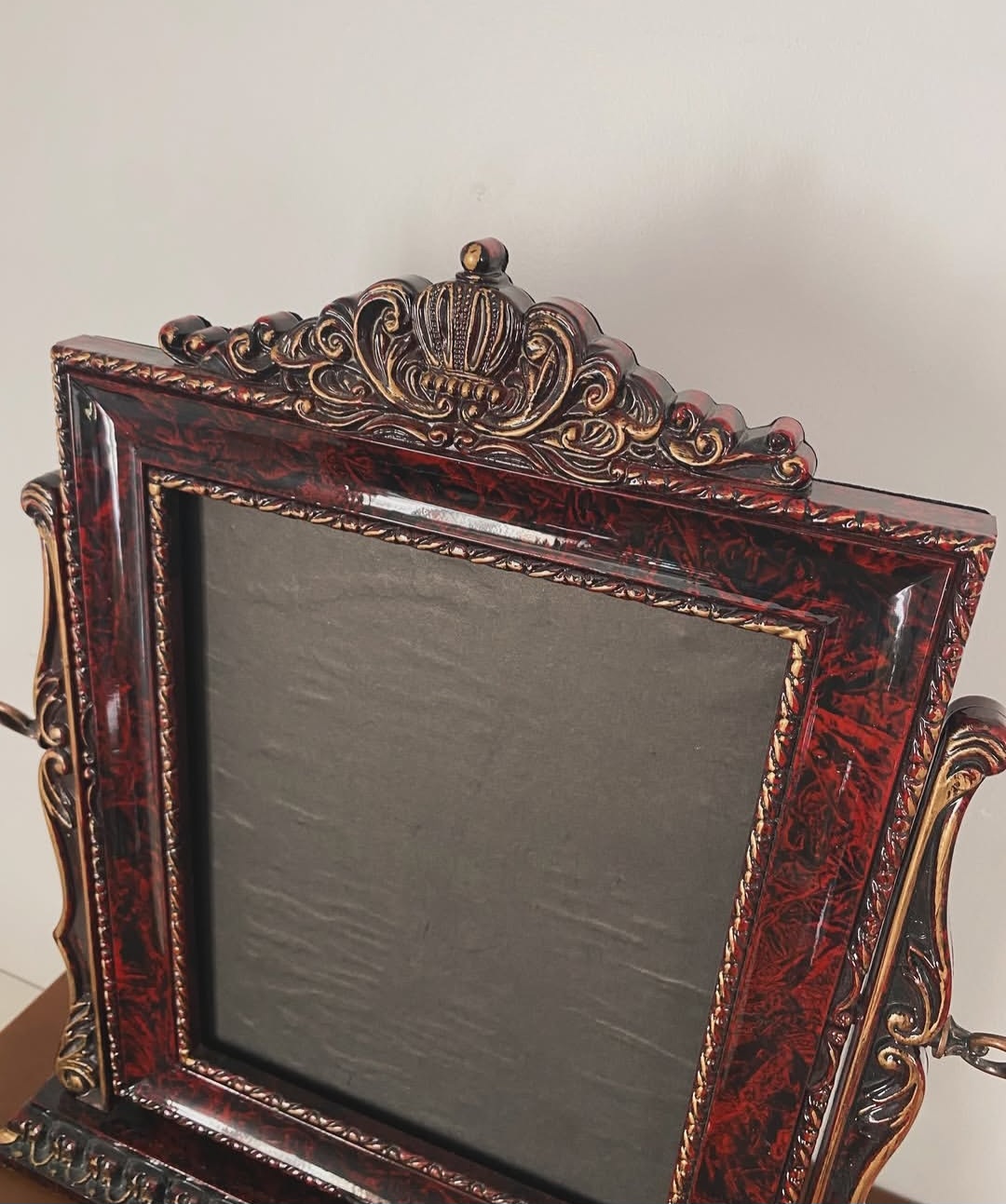 Vintage Swivel Tabletop Photo Frame — view 2