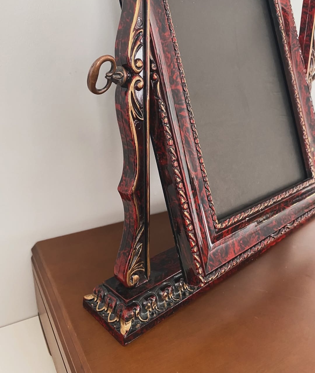 Vintage Swivel Tabletop Photo Frame — view 3