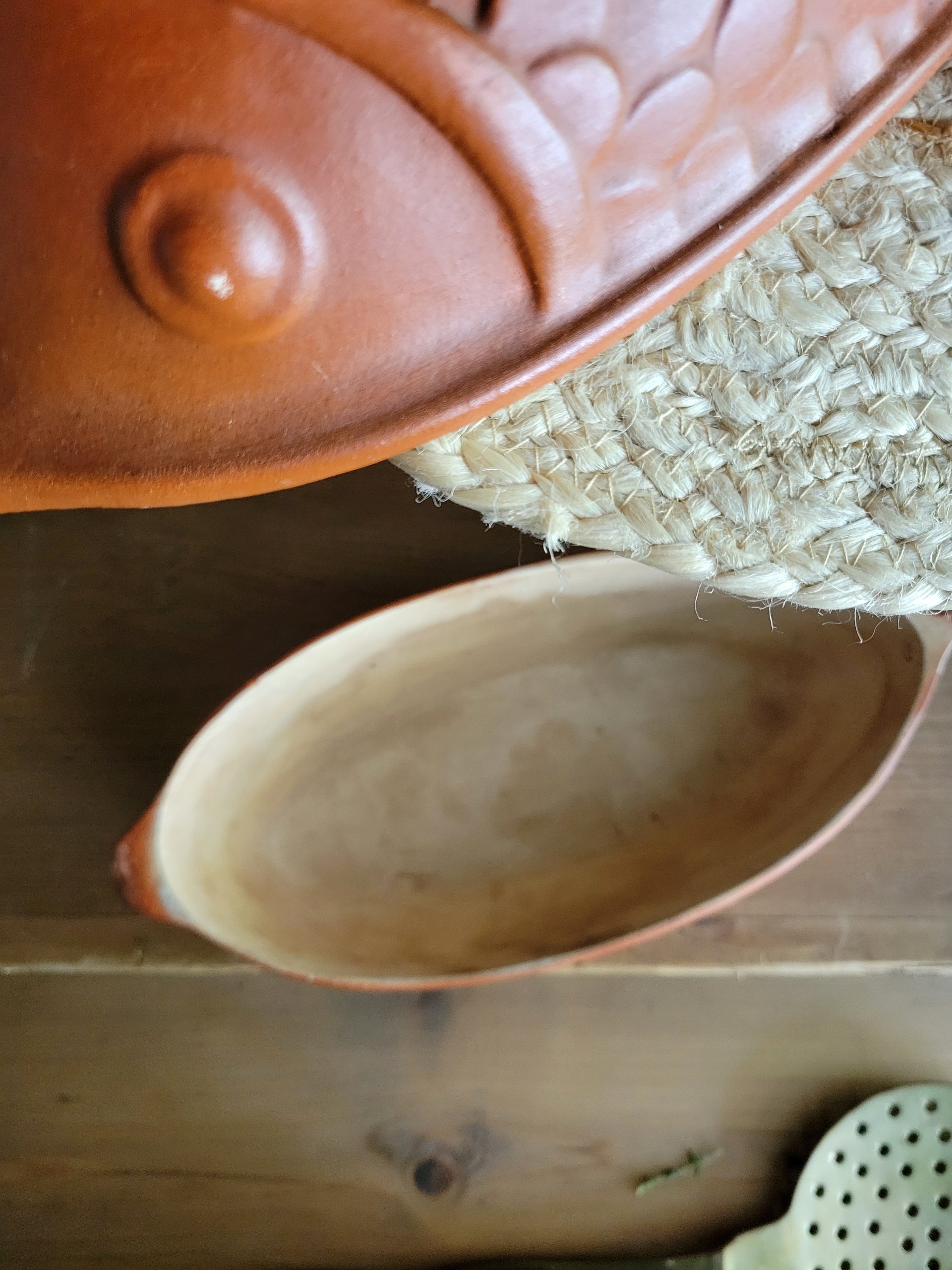 Jonas Terracotta Fish Baker — view 5
