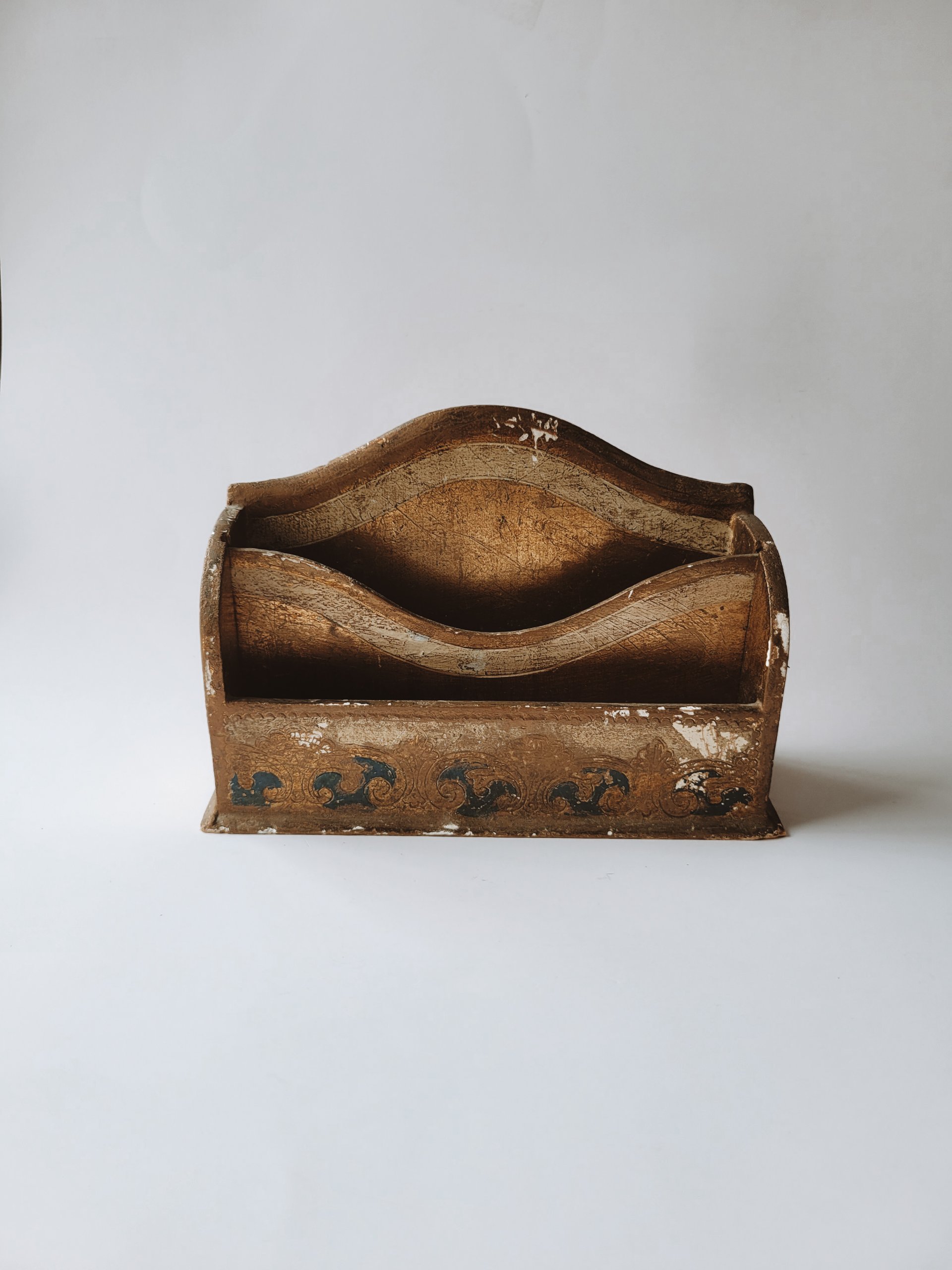 Florentine Desk Organizer