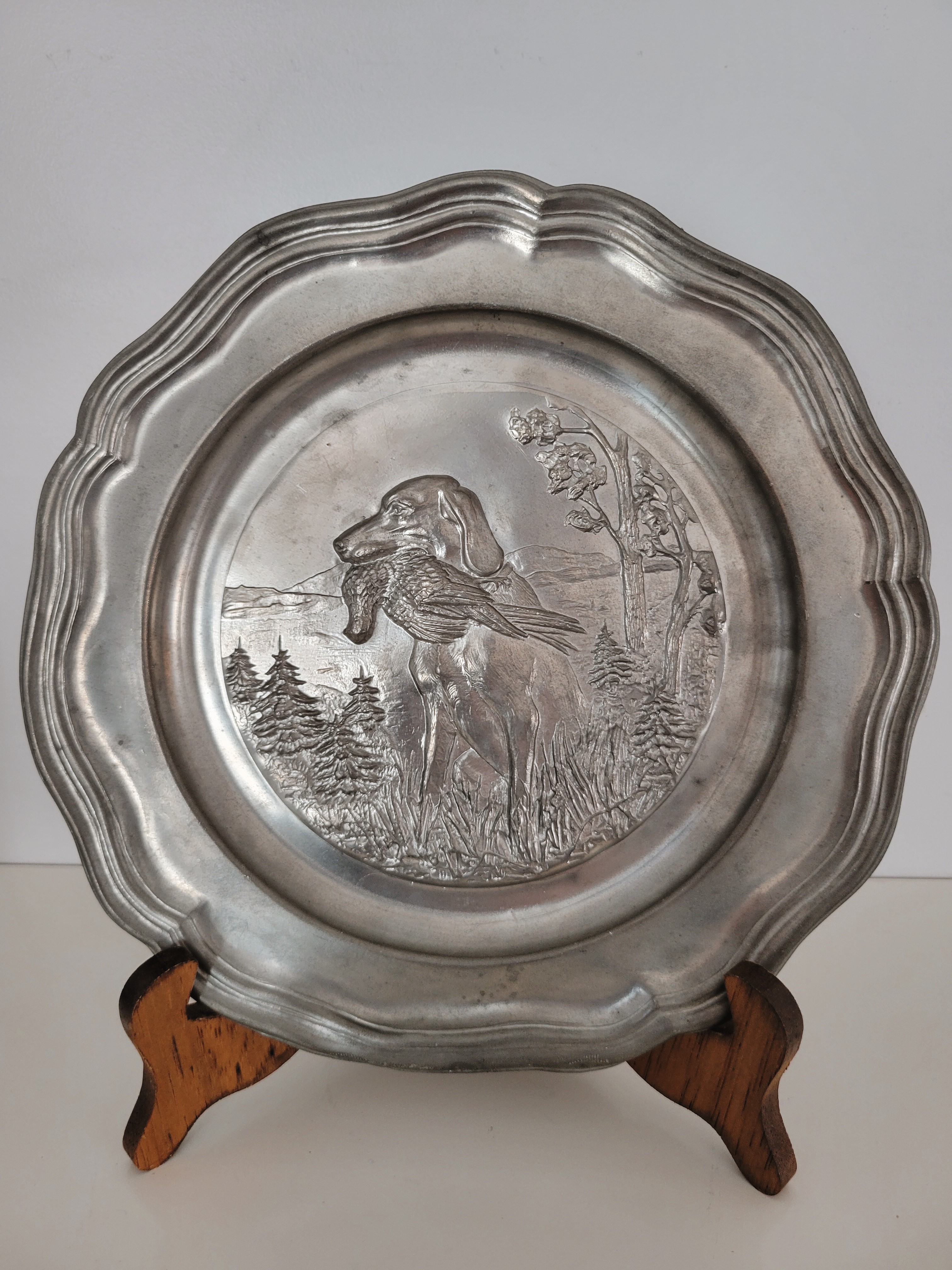 Vintage Pewter Hunting Dog Plate — view 2