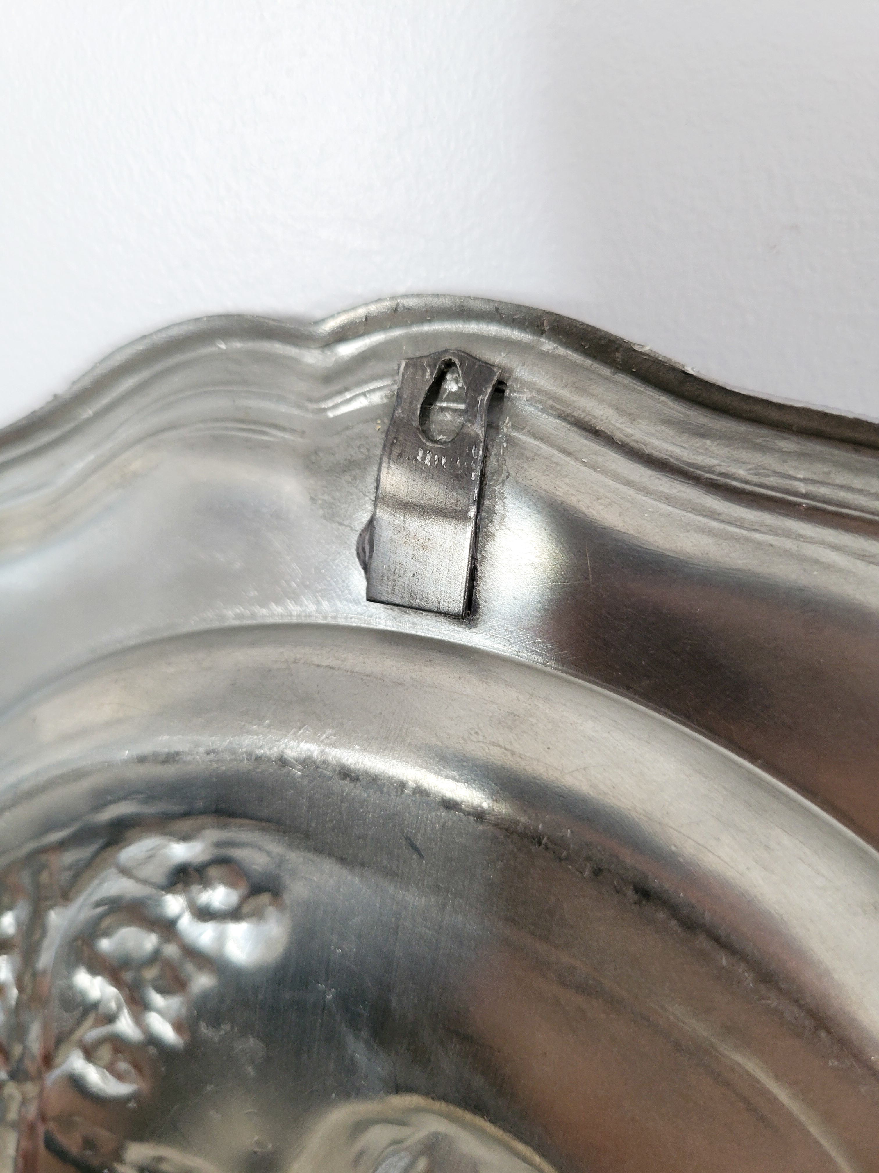Vintage Pewter Hunting Dog Plate — view 4