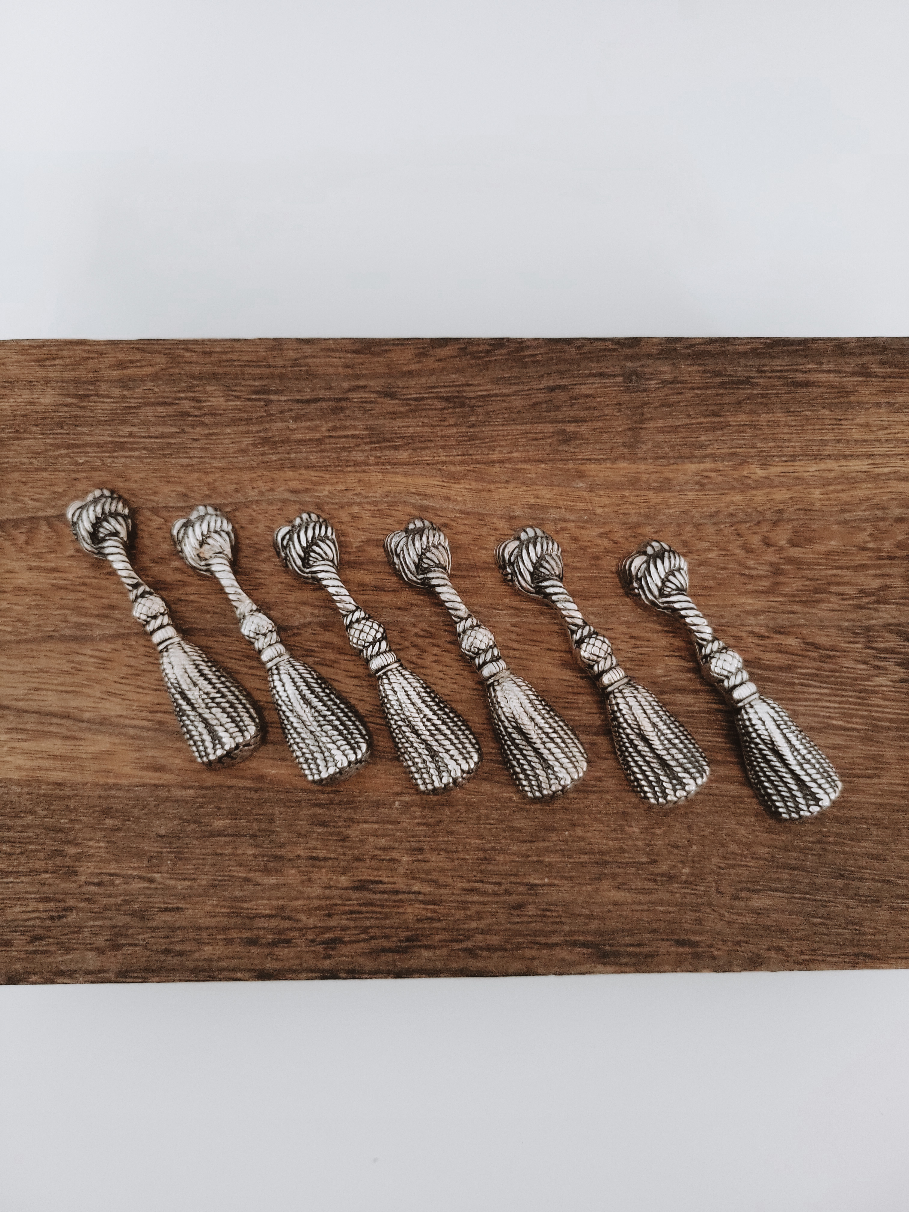 Tassle Knife Rests — view 2