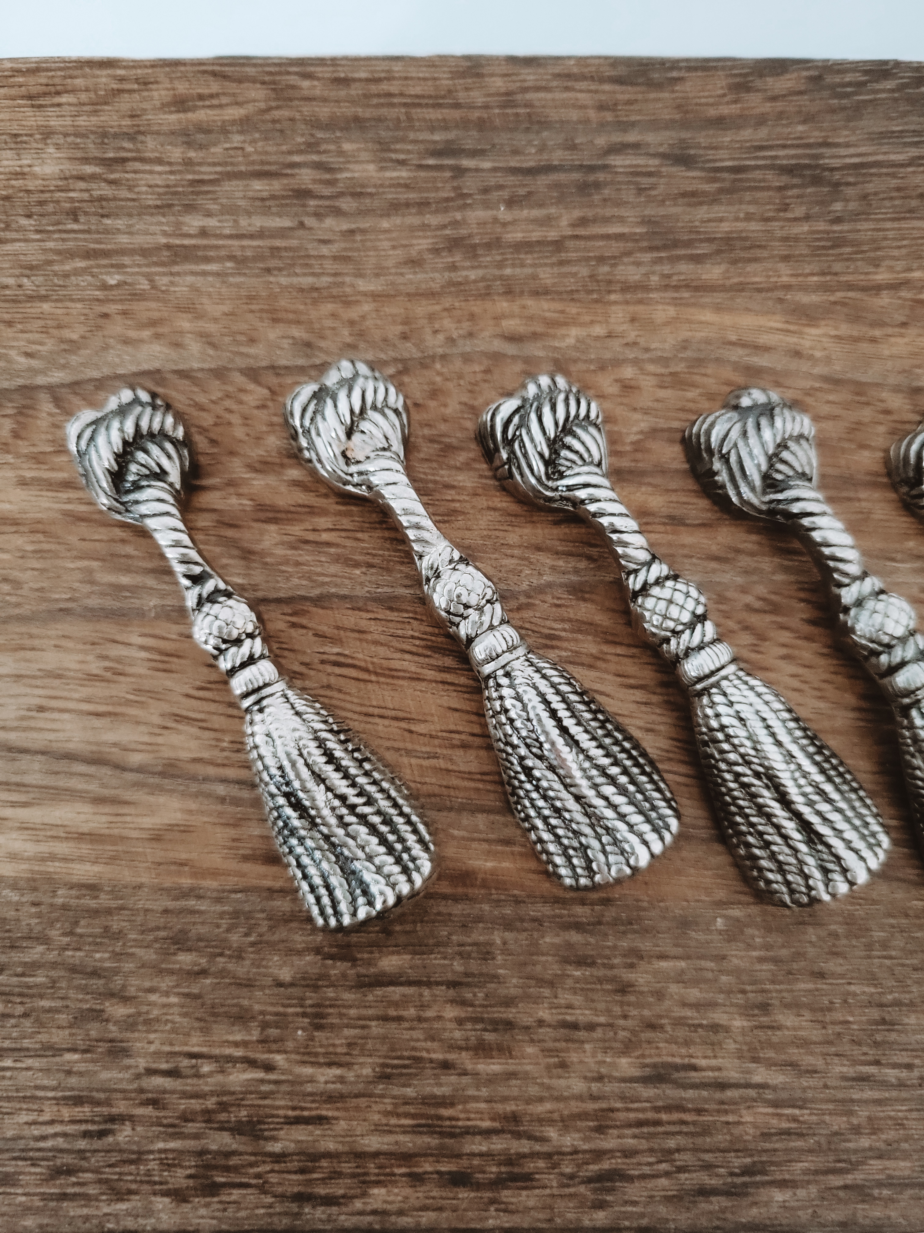 Tassle Knife Rests — view 3