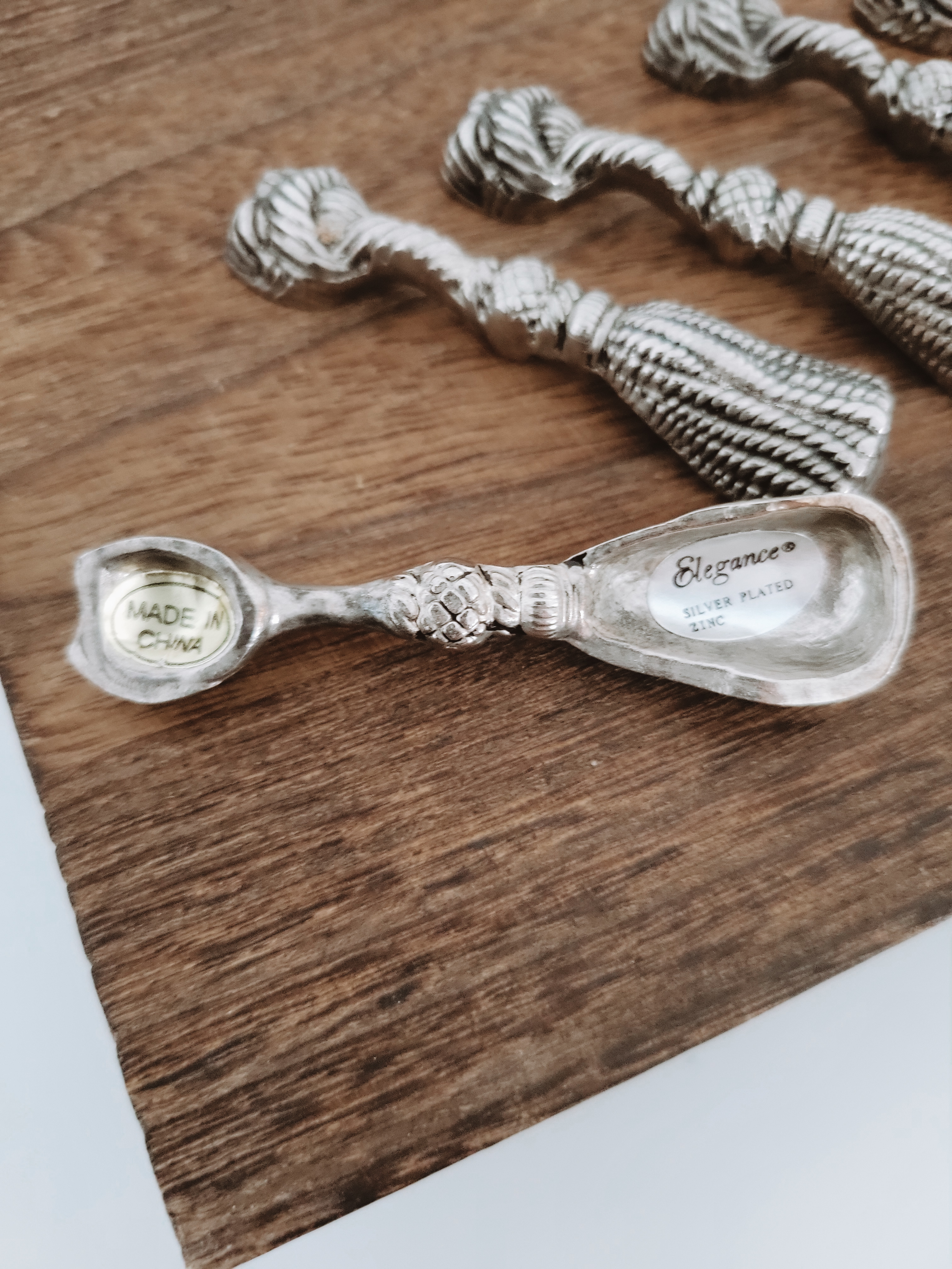Tassle Knife Rests — view 4