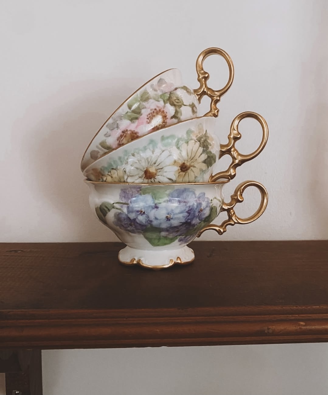 Set of 3 Vintage Hutschenreuther ‘Sylvia’ Teacups
