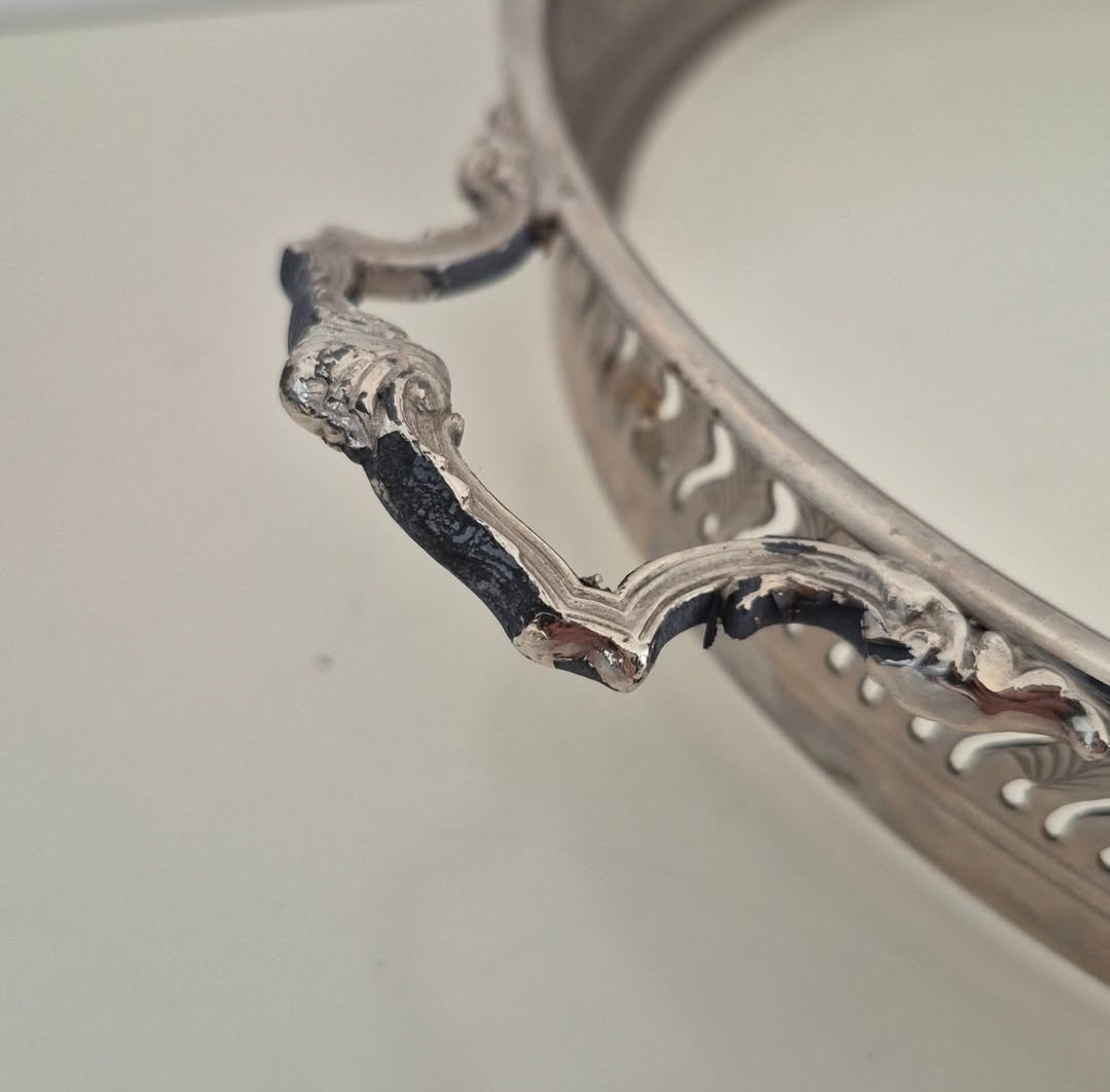 Wm. A. Rogers Silver-Plated Casserole Tray — view 4