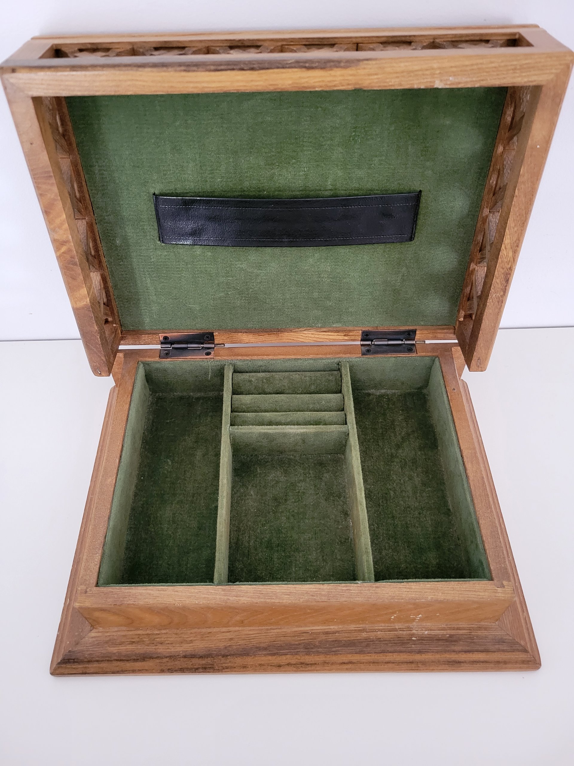 Vintage Wood Box — view 3