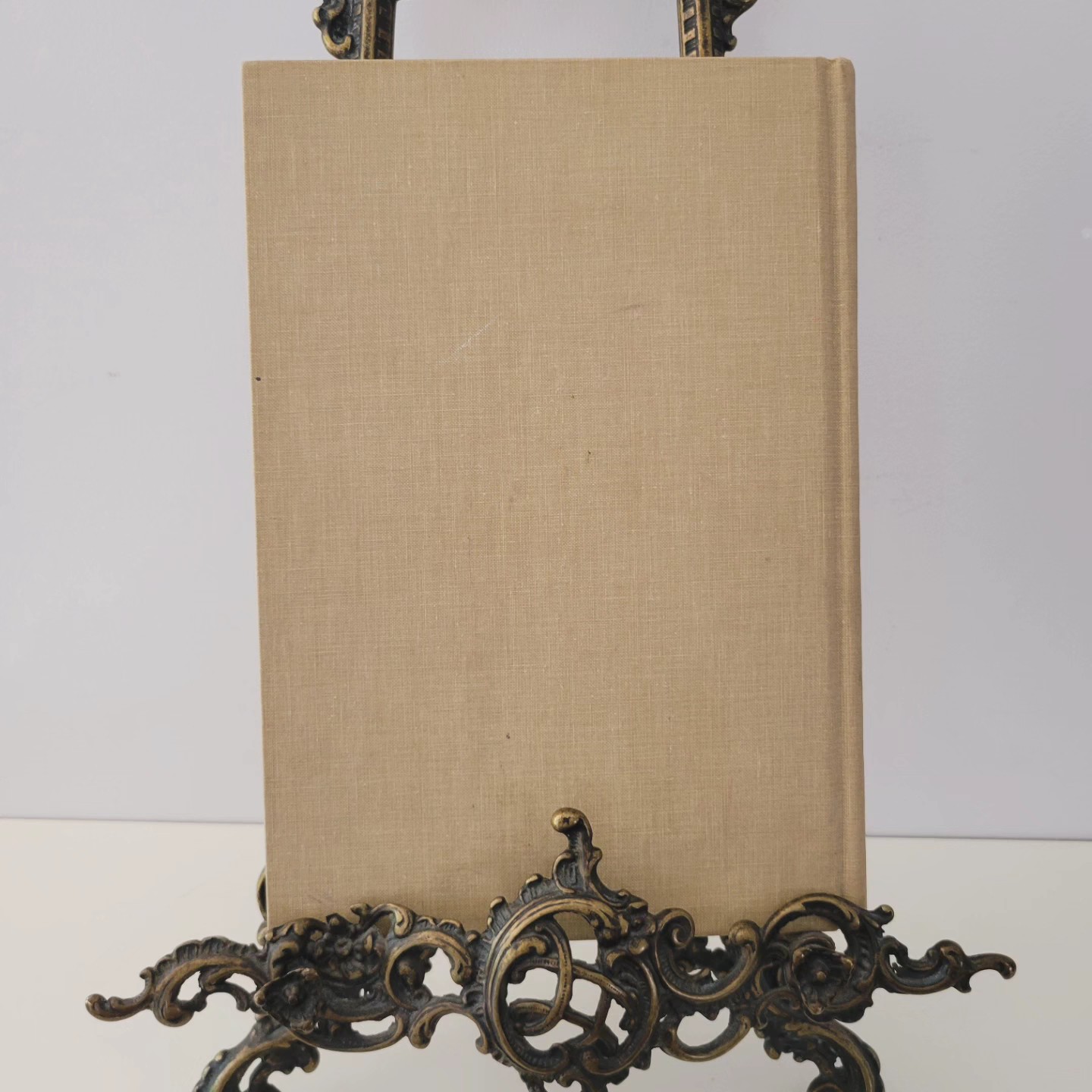 Vintage 1968 Dictionary of the English Language — view 2
