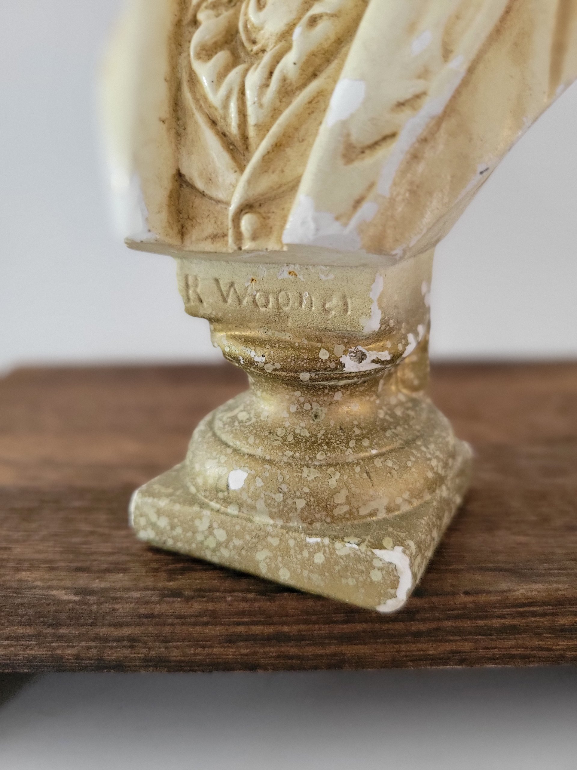 R. Wagner Chippy Bust — view 2
