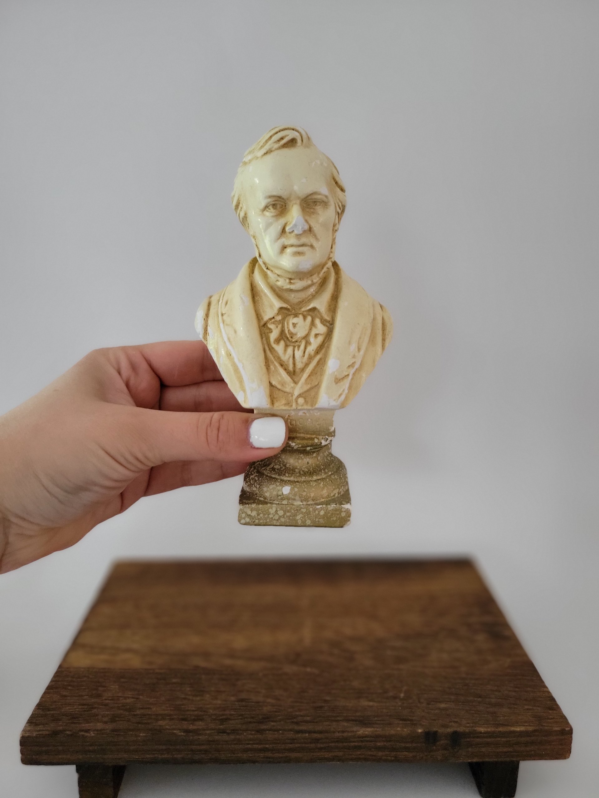 R. Wagner Chippy Bust — view 3